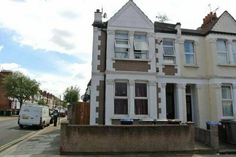 1 bedroom in a house share to rent, Aberdeen Road, Harrow HA3