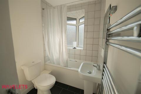 3 bedroom semi-detached house for sale, Balfour Road, Sheffield S9