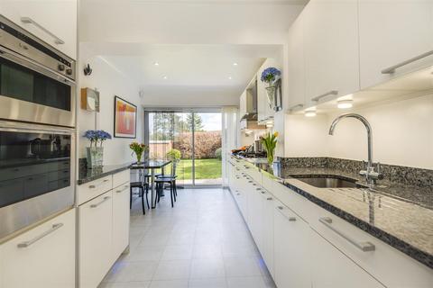 undefined, Little Bushey Lane, Bushey WD23