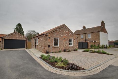 2 bedroom detached bungalow for sale, 3 Greybeck Grove, Wetwang YO25