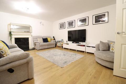 2 bedroom apartment for sale, Edgware HA8