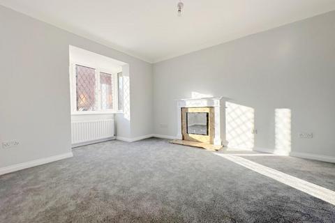 3 bedroom detached house for sale, Launton Close, Luton, Bedfordshire, LU3 4BF