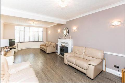 4 bedroom house for sale, Beccles Drive, Upney, London, IG11 9HX