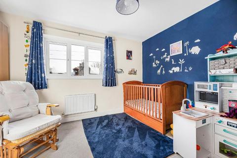 4 Barton Field, Cambridge, Gloucester, GL2 7DH