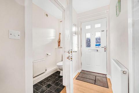 4 Barton Field, Cambridge, Gloucester, GL2 7DH