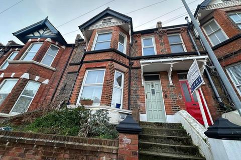 2 bedroom flat to rent, Milward Road, Hastings, East Sussex, TN34 3RR