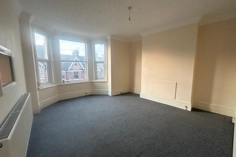 2 bedroom flat to rent, Milward Road, Hastings, East Sussex, TN34 3RR