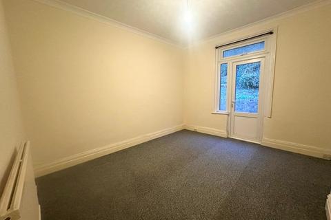 2 bedroom flat to rent, Milward Road, Hastings, East Sussex, TN34 3RR