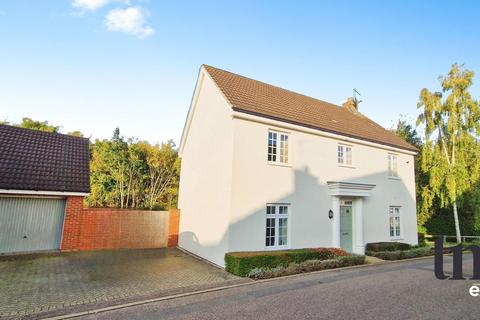 4 bedroom detached house for sale, Colemans Close, Dunmow CM6