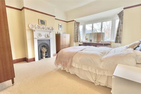 12 Dovedale Road, Wirral, CH47 3AW