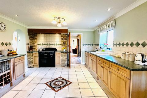 4 bedroom cottage for sale, The Green, Lincoln LN1