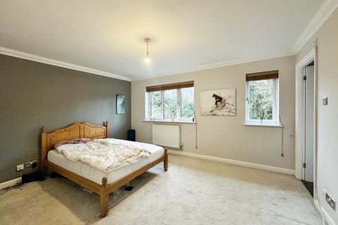 4 bedroom detached house for sale, Minehurst Road, Mytchett, Camberley