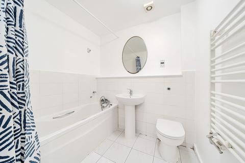 2 bedroom apartment for sale, Fortune Avenue, Edgware, Middlesex