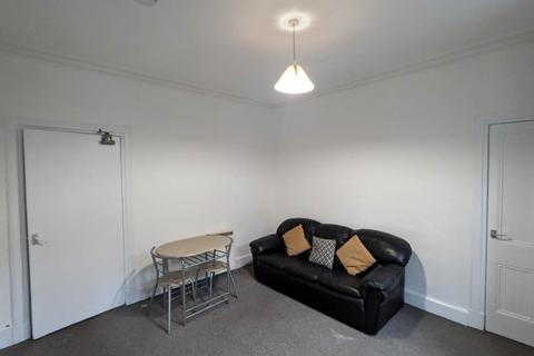 2 bedroom flat to rent, 16  1/1 Rosefield Street, ,