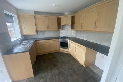 4 bedroom townhouse to rent, Millfield, Templetown, Consett