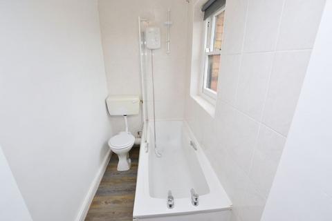 undefined, Malvern WR14