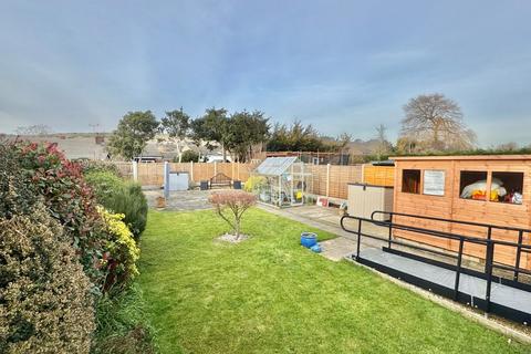 2 bedroom bungalow for sale, Crofters Close, Kent CT21