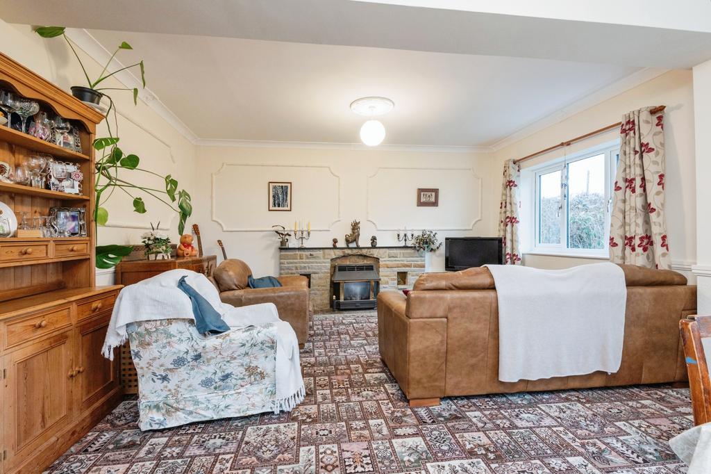 Living/Dining Room