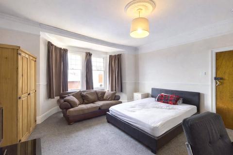 undefined, Abington Avenue, Northampton NN1