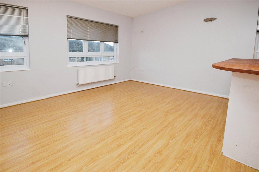Living/Kitchen