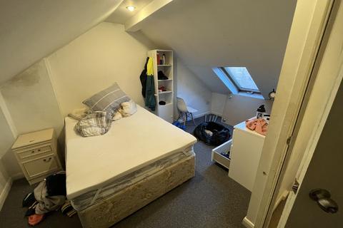 4 bedroom house to rent, Nottingham NG7