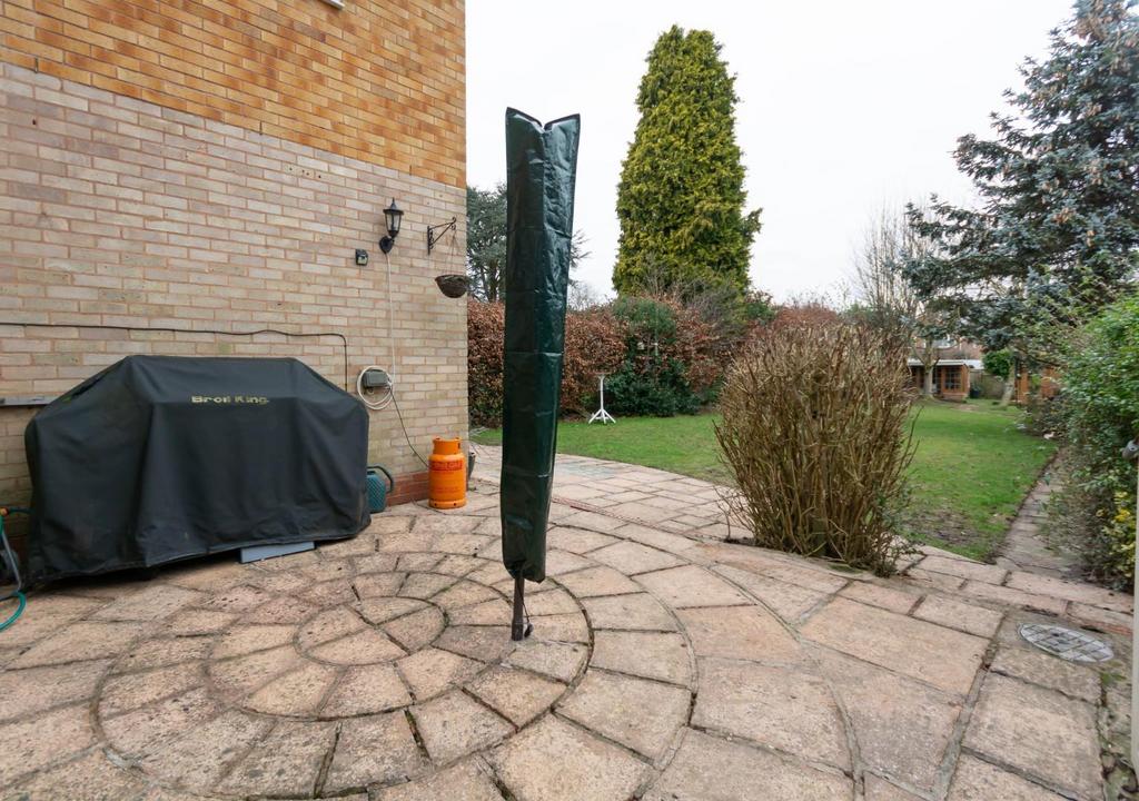 DSC 4839 - rear garden 2.jpeg