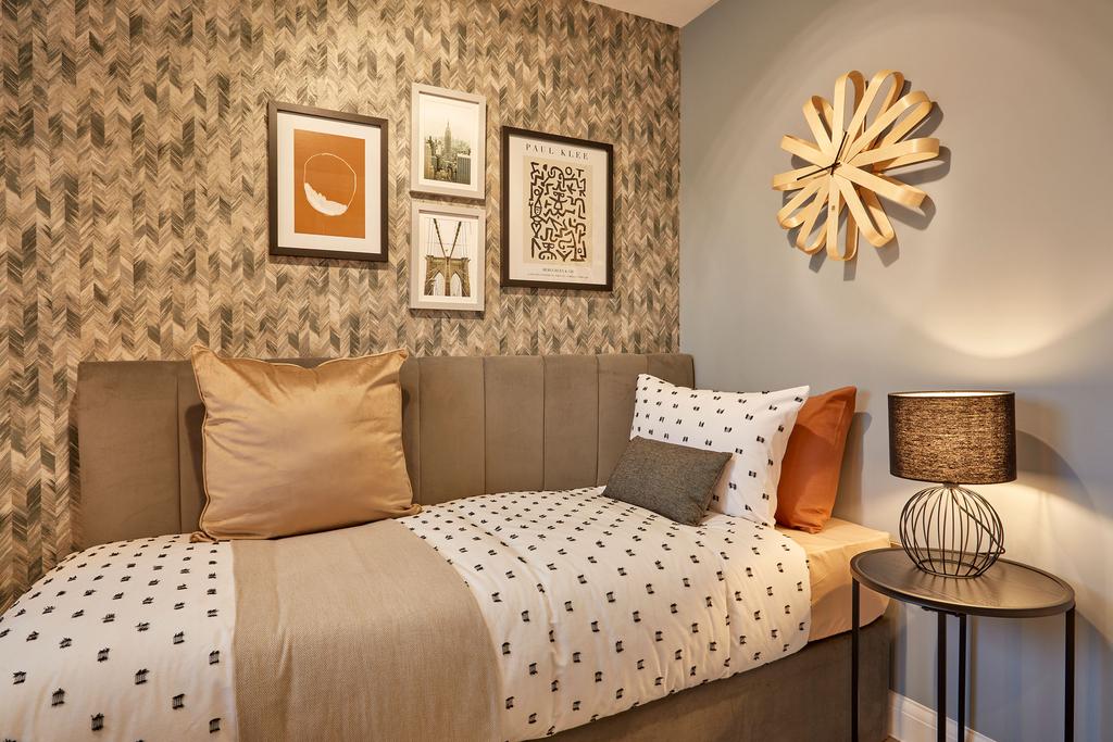 Single bedroom in the Kingsville 4 bedroom home