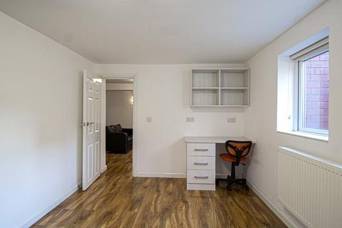 1 bedroom apartment to rent, Apt 9, 4 Darnley Road, Darnley Road LS16