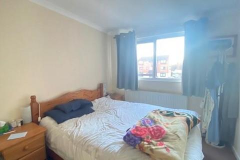 2 bedroom apartment to rent, Wingate Court, Hendon, NW4