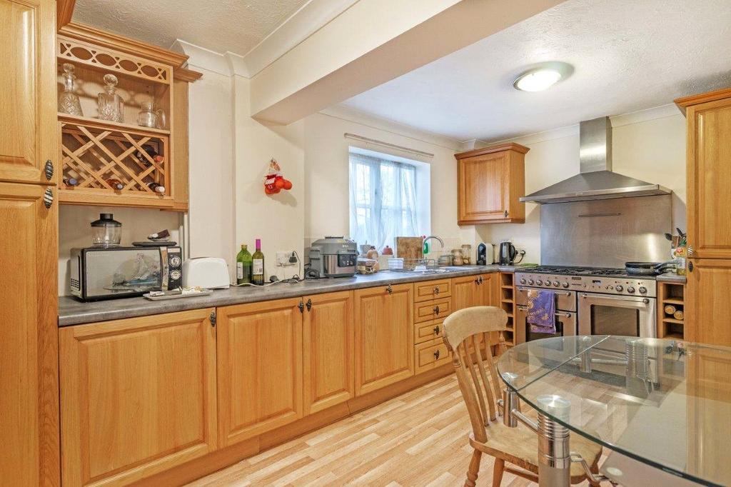Kitchen/Dining Rm