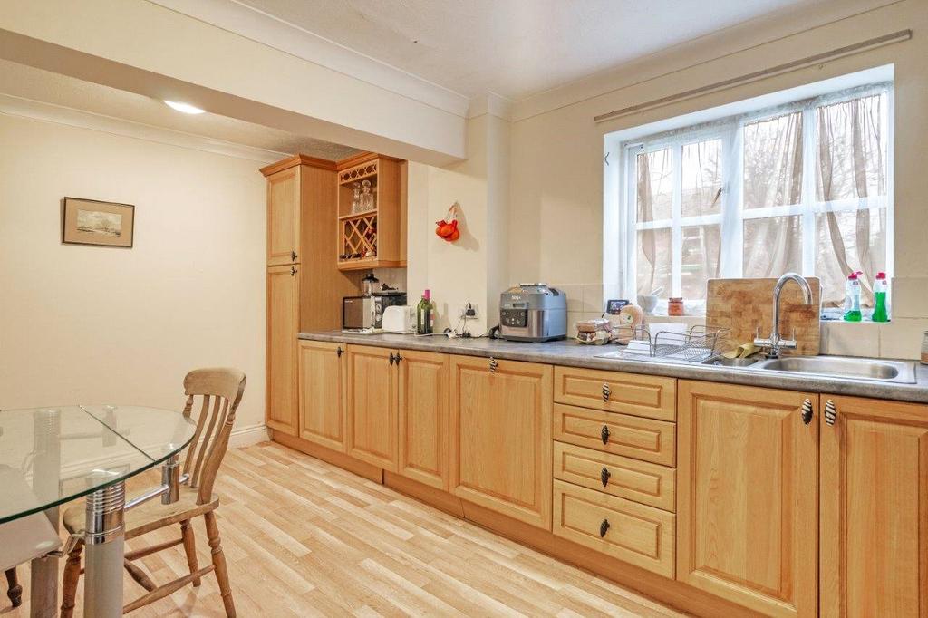 Kitchen/Dining Rm