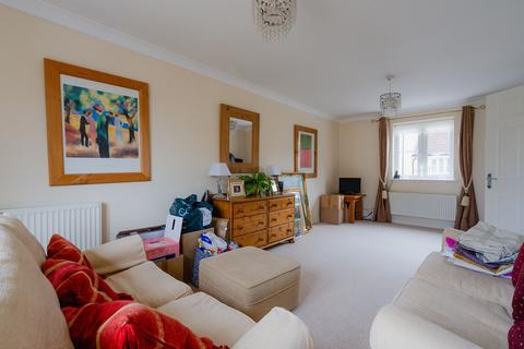 6 Bishops Drive, Copplestone, Crediton, EX17 5HR