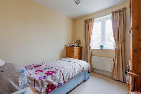 6 Bishops Drive, Copplestone, Crediton, EX17 5HR
