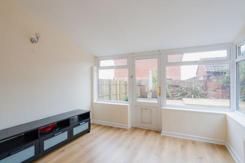 42 Avranches Avenue, Crediton, EX17 2HB