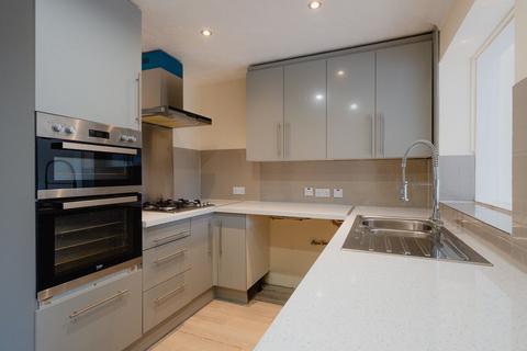 42 Avranches Avenue, Crediton, EX17 2HB