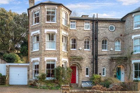 5 bedroom townhouse for sale