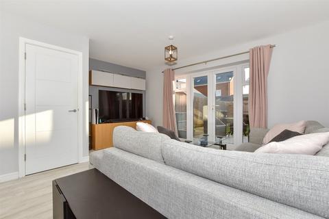 3 bedroom terraced house for sale, Chapman Close, Snodland, Kent