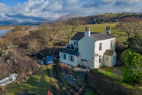 undefined, Ravenglass CA18