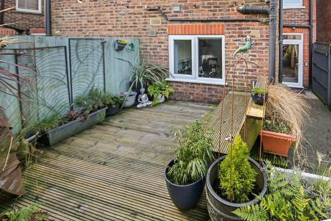 23 Chequer Road, East Grinstead, RH19 3BW