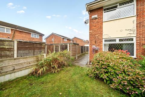 2 bedroom end of terrace house for sale, Andover Avenue, Alkrington, Middleton, Manchester, M24