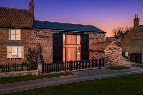 4 bedroom character property for sale, The Green, Upper Poppleton, York