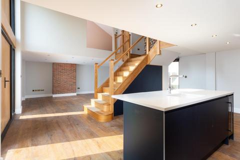 4 bedroom character property for sale, The Green, Upper Poppleton, York