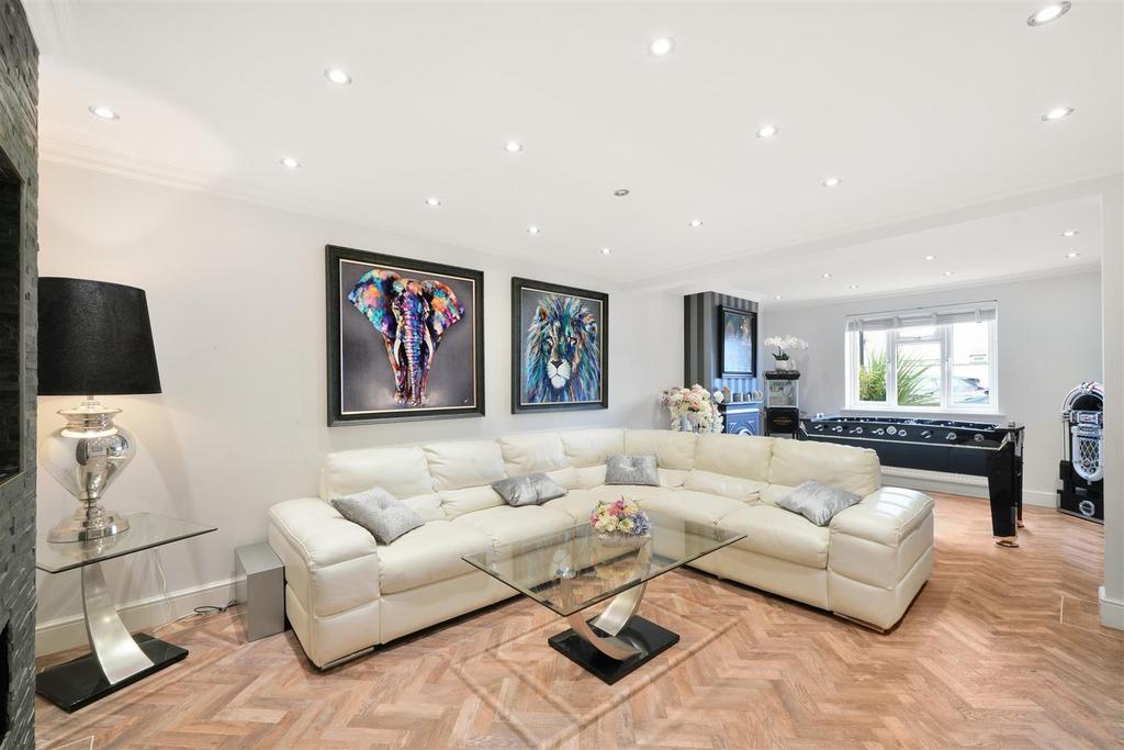 42 Sinclair Road - Oe Kqj Cy T3 A0 O69 X3g WHj.jpg