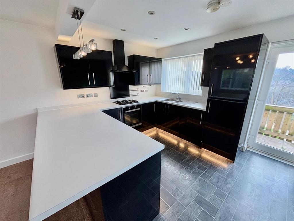 Fitted Kitchen: