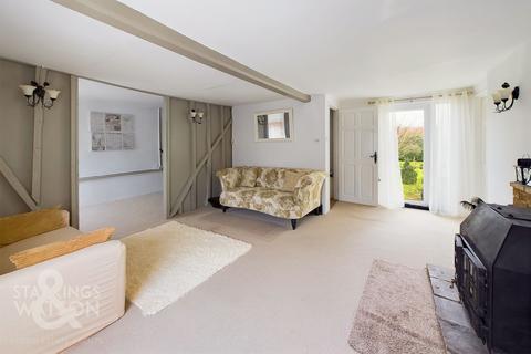 5 bedroom detached house for sale, Bank Street, Pulham Market, Diss