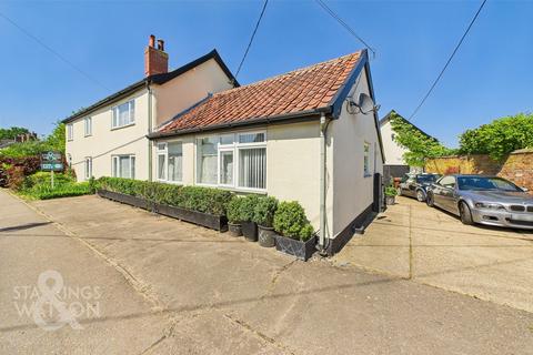 4 bedroom detached house for sale, Bank Street, Pulham Market, Diss