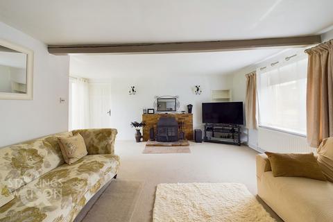 4 bedroom detached house for sale, Bank Street, Pulham Market, Diss