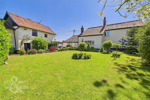 4 bedroom detached house for sale, Bank Street, Pulham Market, Diss