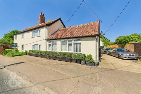 4 bedroom detached house for sale, Bank Street, Pulham Market, Diss