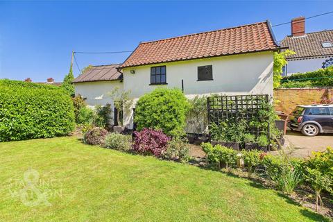 4 bedroom detached house for sale, Bank Street, Pulham Market, Diss